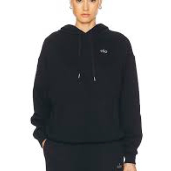 ALO Yoga Women's Classic Black Sweatshirt - Picture 2 of 3